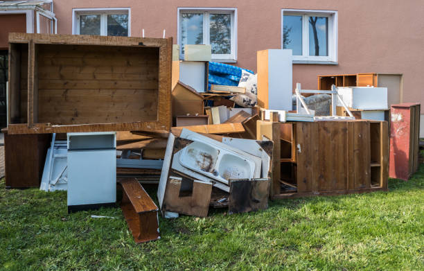Best Yard Waste Removal  in Moonachie, NJ